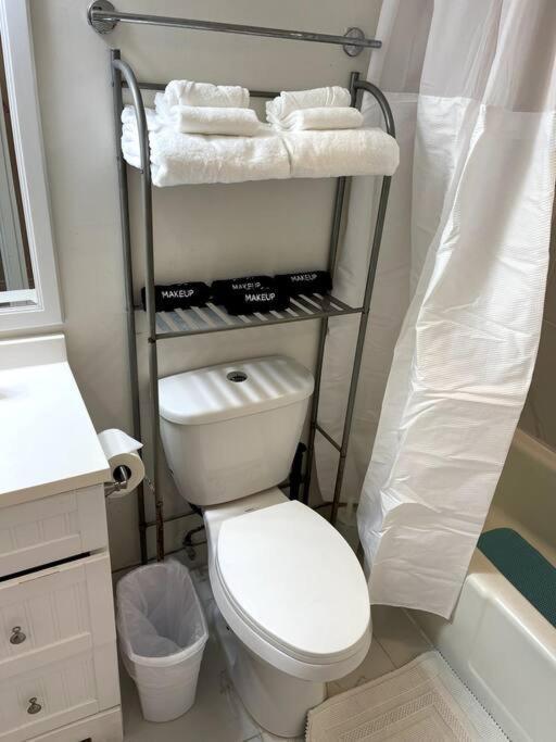 12th Fl Royal Aloha With Parking Mtn Canal View * Honolulu